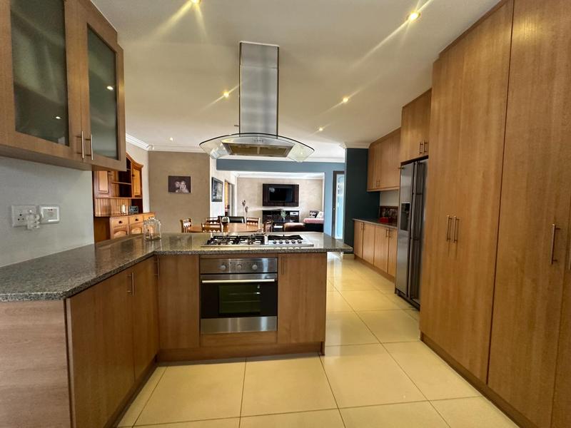 3 Bedroom Property for Sale in Gordons Bay Western Cape